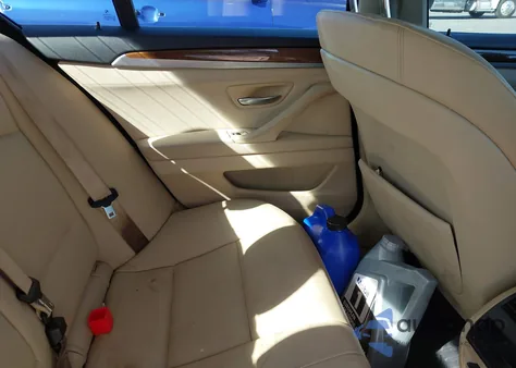 2013 BMW 528I из США, поврежденный, VIN WBAXG5C51DD234612